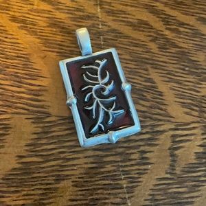 Zik Zok Pendant
